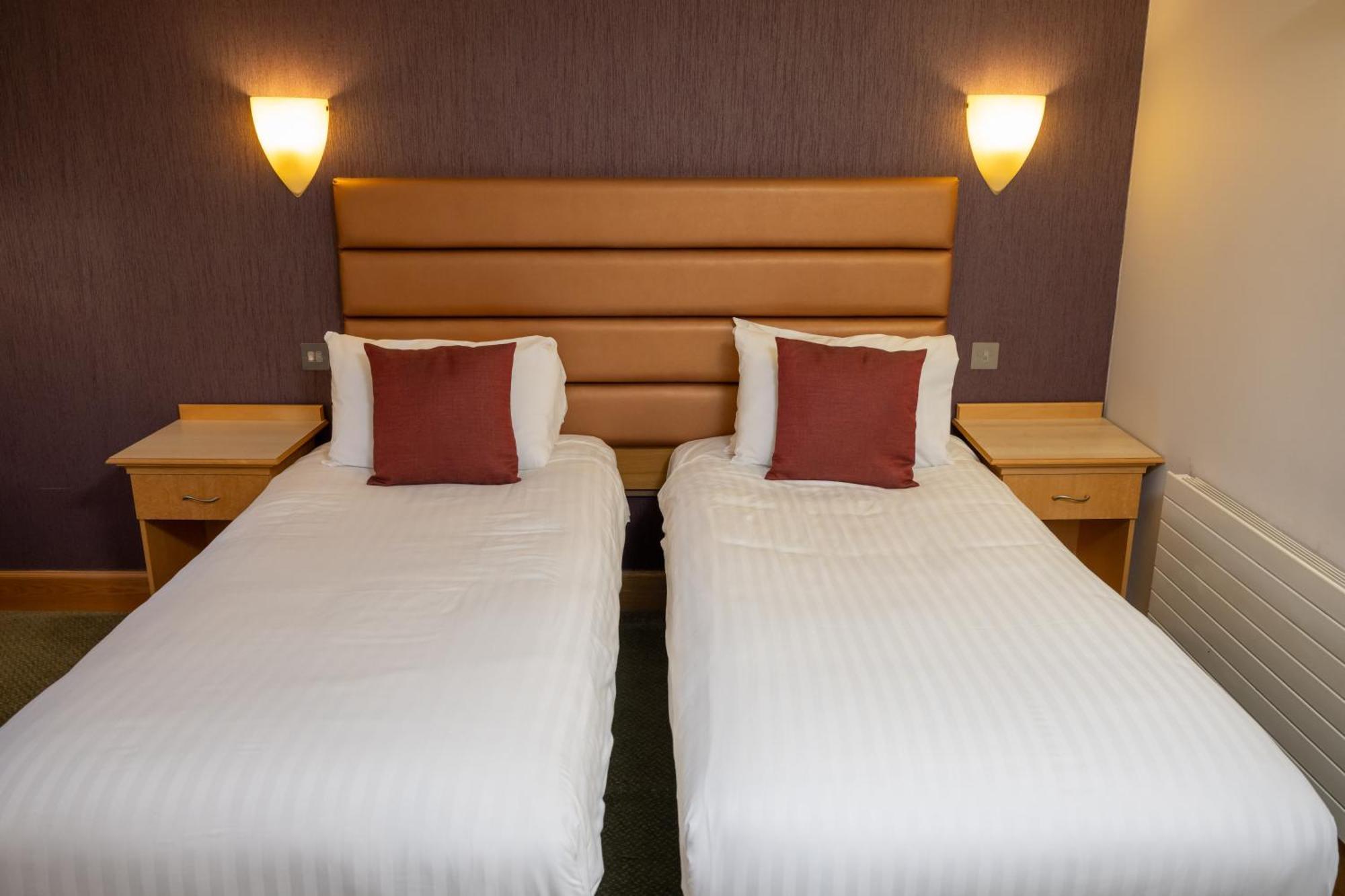 Hellidon Lakes Hotel Daventry Eksteriør bilde