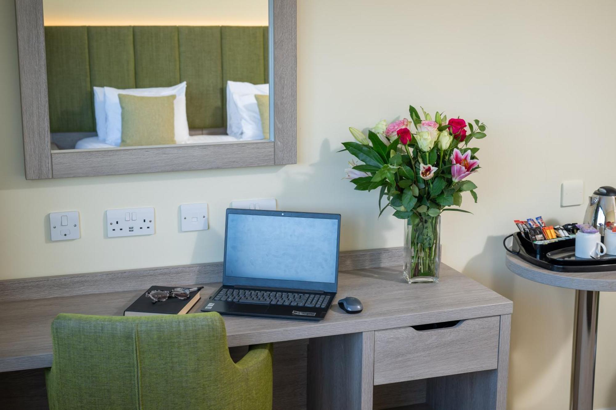 Hellidon Lakes Hotel Daventry Eksteriør bilde